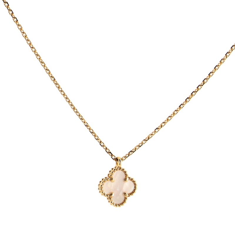 Sweet Alhambra Pendant Necklace 18K Yellow Gold and Mother of Pearl S744816620635