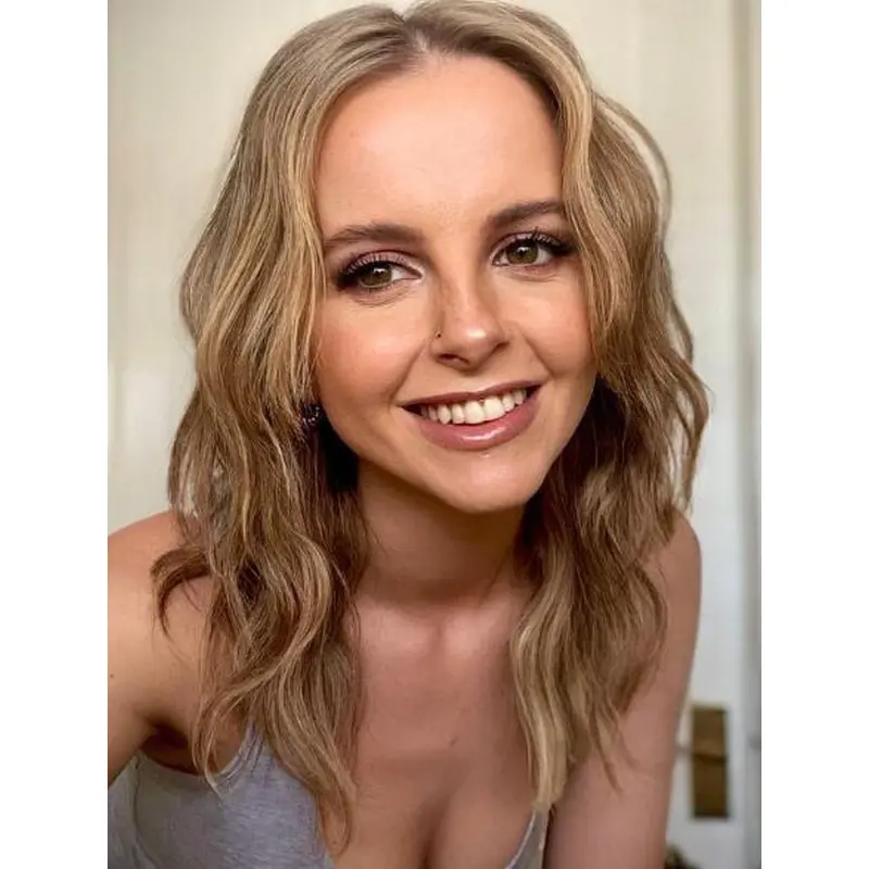 Shoulder Length Wigs Blonde Synthetic Wigs Lace Front Wavy Wigs