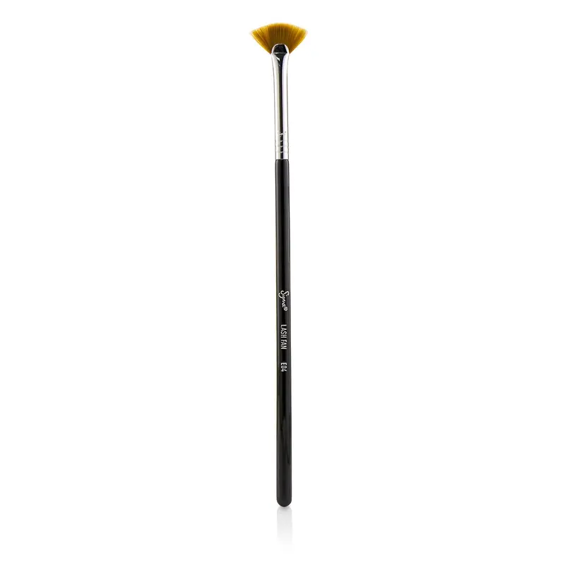 Sigma Beauty E04 Lash Fan Brush